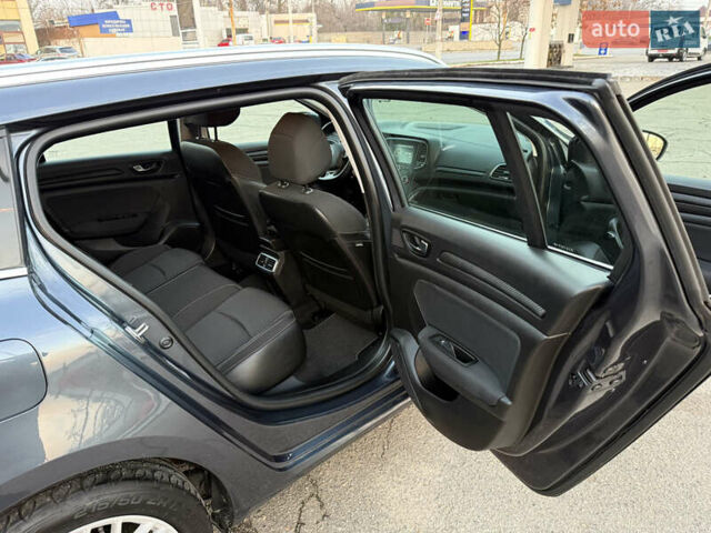 Серый Рено Меган, объемом двигателя 1.5 л и пробегом 96 тыс. км за 15399 $, фото 43 на Automoto.ua