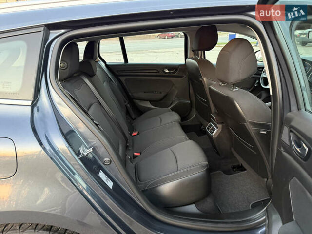 Серый Рено Меган, объемом двигателя 1.5 л и пробегом 96 тыс. км за 15399 $, фото 52 на Automoto.ua