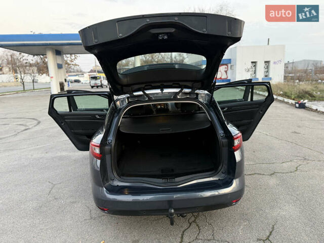 Серый Рено Меган, объемом двигателя 1.5 л и пробегом 96 тыс. км за 15399 $, фото 99 на Automoto.ua