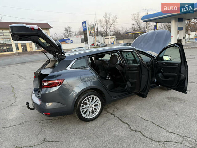 Серый Рено Меган, объемом двигателя 1.5 л и пробегом 96 тыс. км за 15399 $, фото 96 на Automoto.ua