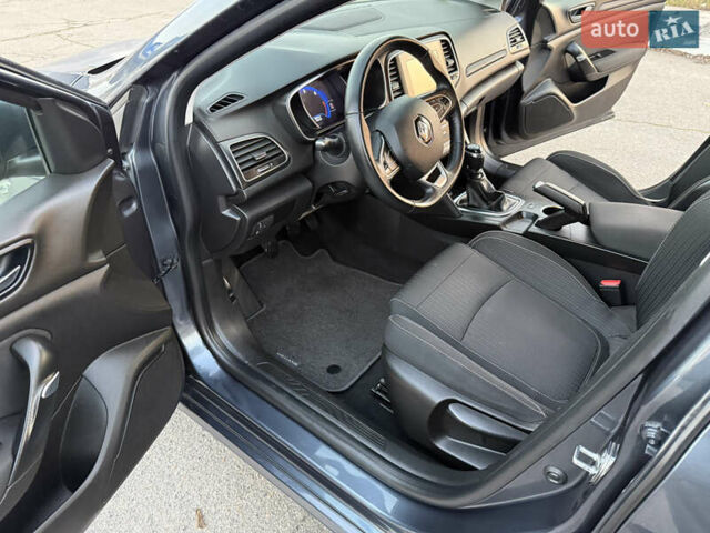 Серый Рено Меган, объемом двигателя 1.5 л и пробегом 96 тыс. км за 15399 $, фото 56 на Automoto.ua