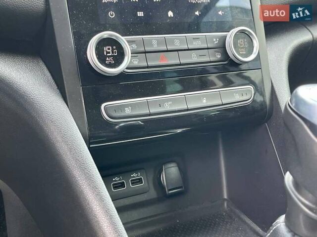 Серый Рено Меган, объемом двигателя 1.5 л и пробегом 105 тыс. км за 14190 $, фото 4 на Automoto.ua