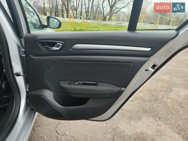Сірий Рено Меган, об'ємом двигуна 1.5 л та пробігом 184 тис. км за 15500 $, фото 41 на Automoto.ua