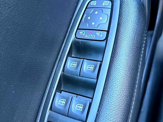 Серый Рено Меган, объемом двигателя 1.5 л и пробегом 200 тыс. км за 15500 $, фото 11 на Automoto.ua