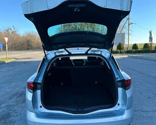 Серый Рено Меган, объемом двигателя 1.5 л и пробегом 200 тыс. км за 15550 $, фото 18 на Automoto.ua