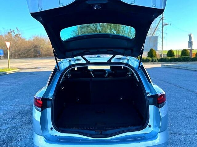 Серый Рено Меган, объемом двигателя 1.5 л и пробегом 200 тыс. км за 15500 $, фото 6 на Automoto.ua