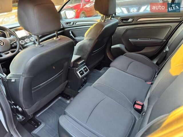 Серый Рено Меган, объемом двигателя 1.5 л и пробегом 207 тыс. км за 16300 $, фото 10 на Automoto.ua