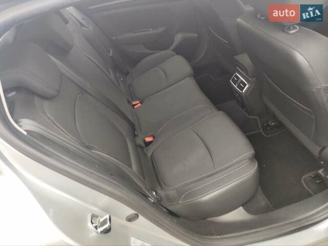Сірий Рено Меган, об'ємом двигуна 1.5 л та пробігом 184 тис. км за 15500 $, фото 25 на Automoto.ua