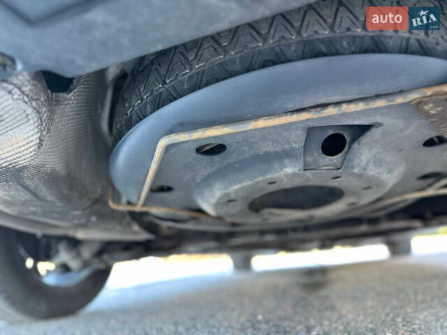 Серый Рено Меган, объемом двигателя 1.5 л и пробегом 200 тыс. км за 15550 $, фото 26 на Automoto.ua