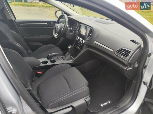 Сірий Рено Меган, об'ємом двигуна 1.5 л та пробігом 184 тис. км за 15500 $, фото 24 на Automoto.ua