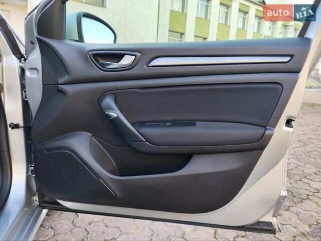 Серый Рено Меган, объемом двигателя 1.5 л и пробегом 135 тыс. км за 15900 $, фото 17 на Automoto.ua