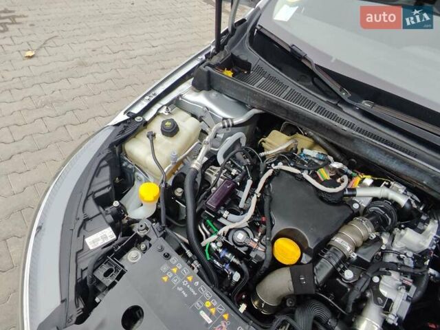 Серый Рено Меган, объемом двигателя 1.5 л и пробегом 135 тыс. км за 15900 $, фото 46 на Automoto.ua