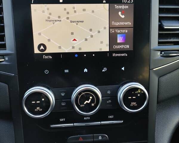 Серый Рено Меган, объемом двигателя 1.5 л и пробегом 135 тыс. км за 15900 $, фото 18 на Automoto.ua