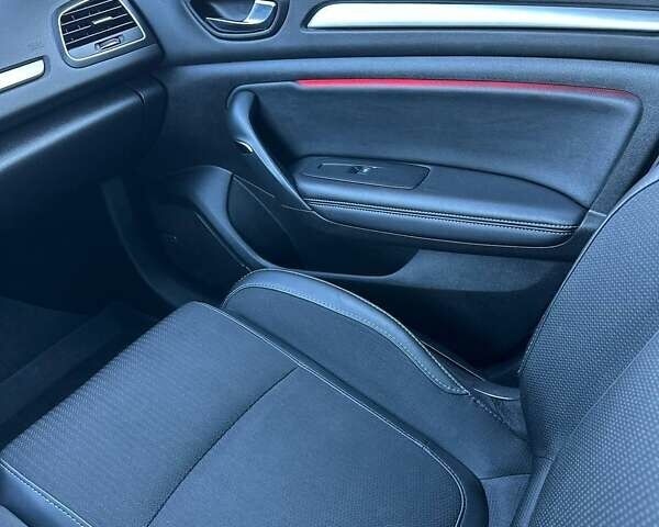 Сірий Рено Меган, об'ємом двигуна 1.5 л та пробігом 200 тис. км за 15400 $, фото 14 на Automoto.ua