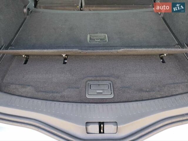 Серый Рено Меган, объемом двигателя 1.5 л и пробегом 135 тыс. км за 15900 $, фото 33 на Automoto.ua