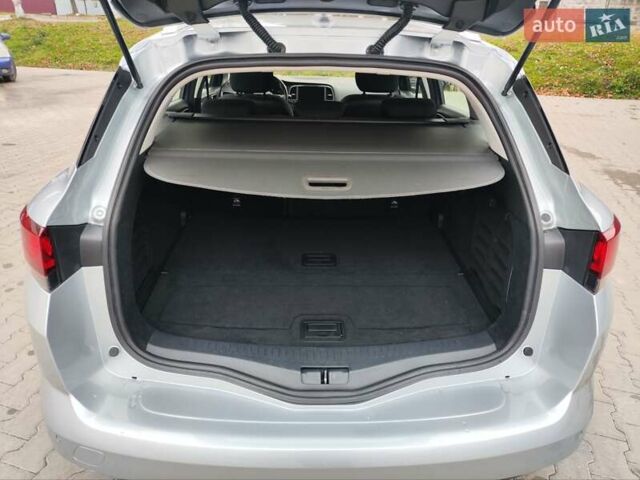 Серый Рено Меган, объемом двигателя 1.5 л и пробегом 135 тыс. км за 15900 $, фото 41 на Automoto.ua