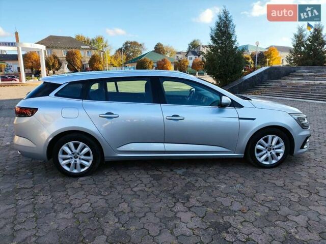 Серый Рено Меган, объемом двигателя 1.5 л и пробегом 135 тыс. км за 15900 $, фото 4 на Automoto.ua