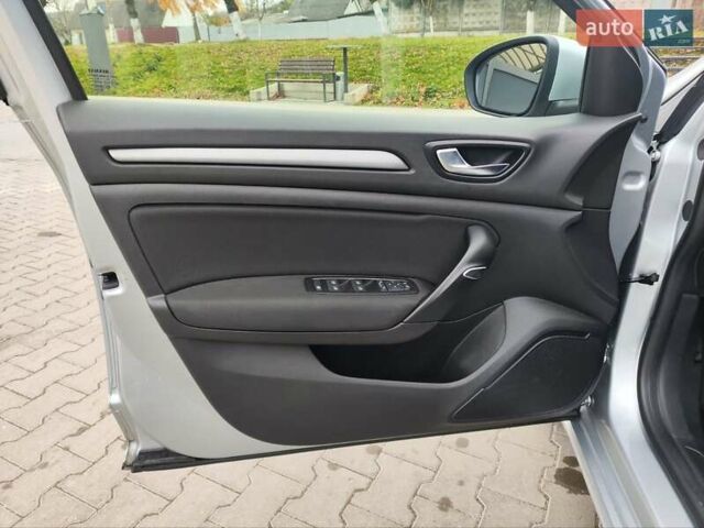 Серый Рено Меган, объемом двигателя 1.5 л и пробегом 135 тыс. км за 15900 $, фото 24 на Automoto.ua