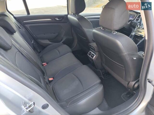 Серый Рено Меган, объемом двигателя 1.5 л и пробегом 135 тыс. км за 15900 $, фото 14 на Automoto.ua