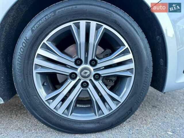 Серый Рено Меган, объемом двигателя 1.5 л и пробегом 195 тыс. км за 15500 $, фото 28 на Automoto.ua