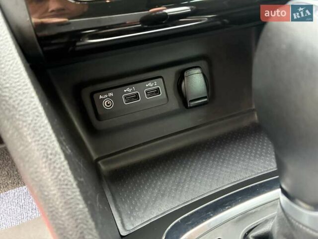 Сірий Рено Меган, об'ємом двигуна 1.46 л та пробігом 118 тис. км за 19000 $, фото 59 на Automoto.ua