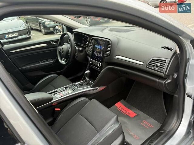 Сірий Рено Меган, об'ємом двигуна 1.46 л та пробігом 118 тис. км за 19000 $, фото 44 на Automoto.ua