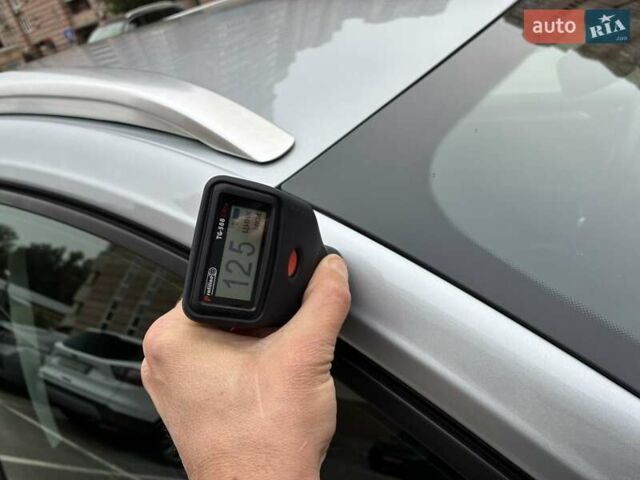 Сірий Рено Меган, об'ємом двигуна 1.46 л та пробігом 118 тис. км за 19000 $, фото 101 на Automoto.ua