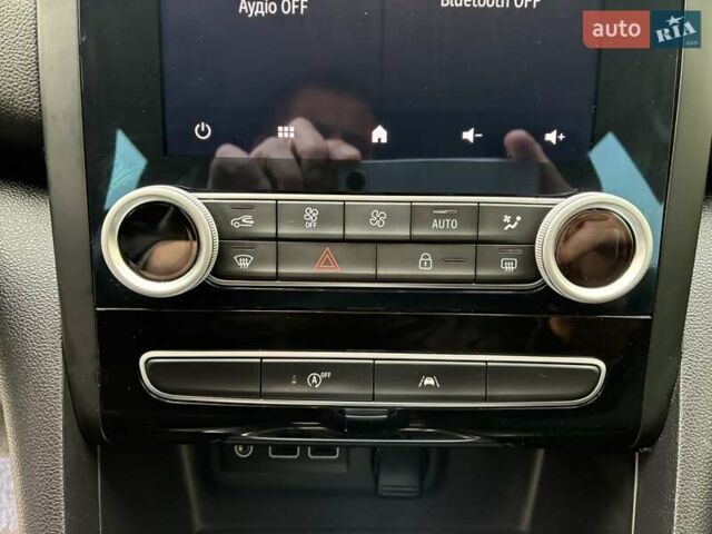 Сірий Рено Меган, об'ємом двигуна 1.46 л та пробігом 118 тис. км за 19000 $, фото 58 на Automoto.ua