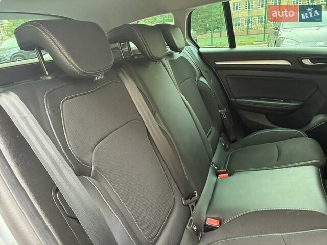 Сірий Рено Меган, об'ємом двигуна 1.46 л та пробігом 118 тис. км за 19000 $, фото 40 на Automoto.ua