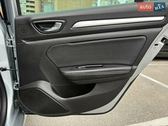 Сірий Рено Меган, об'ємом двигуна 1.46 л та пробігом 118 тис. км за 19000 $, фото 38 на Automoto.ua