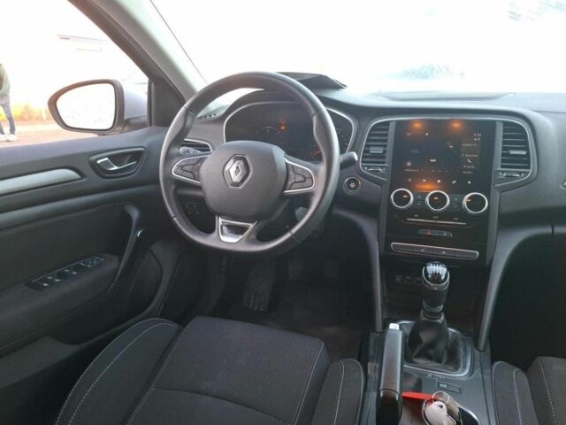 Сірий Рено Меган, об'ємом двигуна 1.46 л та пробігом 118 тис. км за 7300 $, фото 4 на Automoto.ua