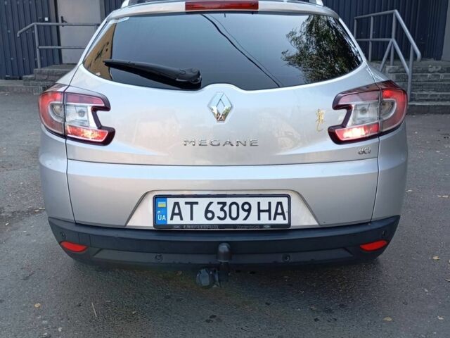 Сірий Рено Меган, об'ємом двигуна 1.9 л та пробігом 245 тис. км за 5800 $, фото 2 на Automoto.ua