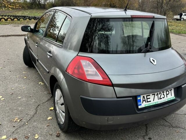 Сірий Рено Меган, об'ємом двигуна 1.6 л та пробігом 220 тис. км за 3000 $, фото 2 на Automoto.ua
