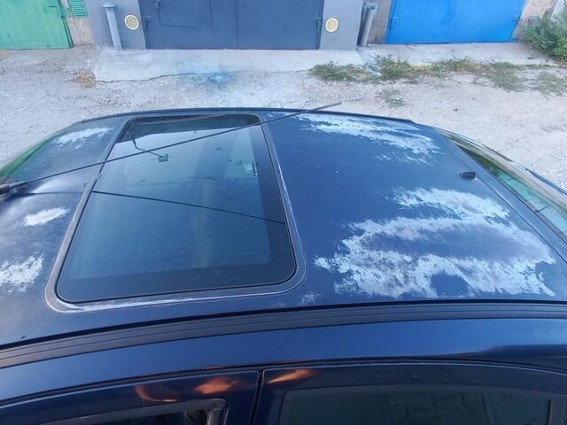 Синій Рено Меган, об'ємом двигуна 1.4 л та пробігом 330 тис. км за 1700 $, фото 4 на Automoto.ua