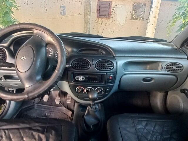 Синій Рено Меган, об'ємом двигуна 1.4 л та пробігом 330 тис. км за 1700 $, фото 7 на Automoto.ua