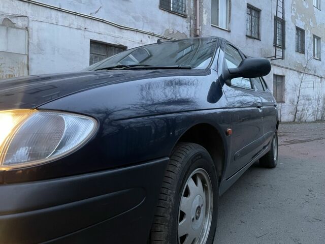 Синий Рено Меган, объемом двигателя 1.6 л и пробегом 234 тыс. км за 1850 $, фото 9 на Automoto.ua