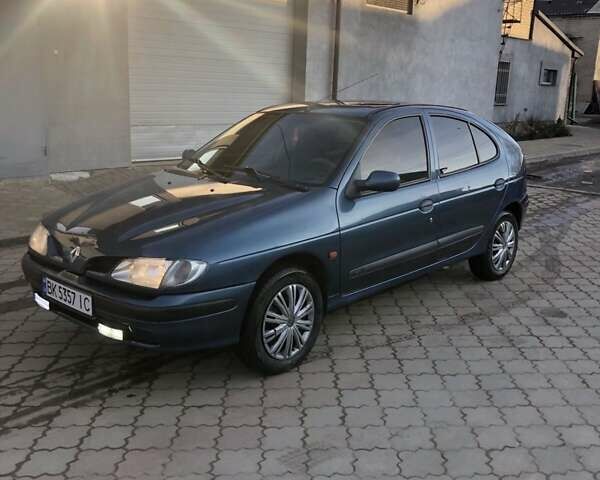 Синій Рено Меган, об'ємом двигуна 1.6 л та пробігом 308 тис. км за 1750 $, фото 6 на Automoto.ua