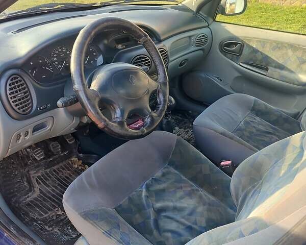 Синий Рено Меган, объемом двигателя 2 л и пробегом 306 тыс. км за 1450 $, фото 8 на Automoto.ua