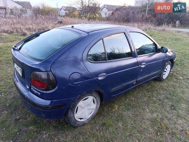 Синий Рено Меган, объемом двигателя 2 л и пробегом 306 тыс. км за 1450 $, фото 3 на Automoto.ua