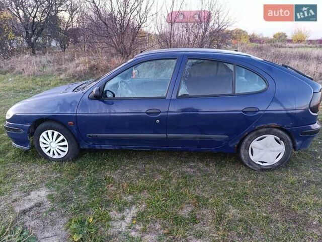 Синий Рено Меган, объемом двигателя 2 л и пробегом 306 тыс. км за 1450 $, фото 4 на Automoto.ua