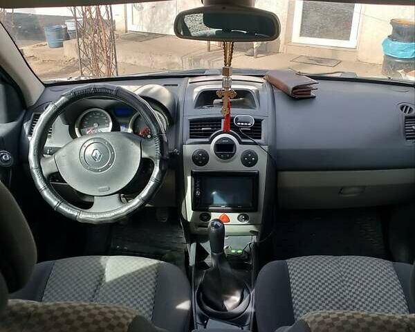 Синий Рено Меган, объемом двигателя 1.5 л и пробегом 280 тыс. км за 3200 $, фото 15 на Automoto.ua