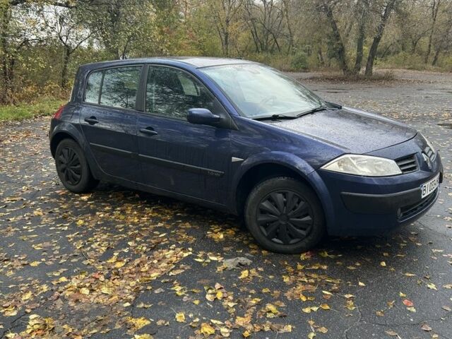 Синій Рено Меган, об'ємом двигуна 1.6 л та пробігом 300 тис. км за 3400 $, фото 1 на Automoto.ua