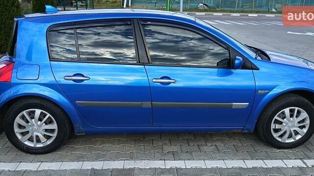 Синій Рено Меган, об'ємом двигуна 1.87 л та пробігом 402 тис. км за 3250 $, фото 19 на Automoto.ua