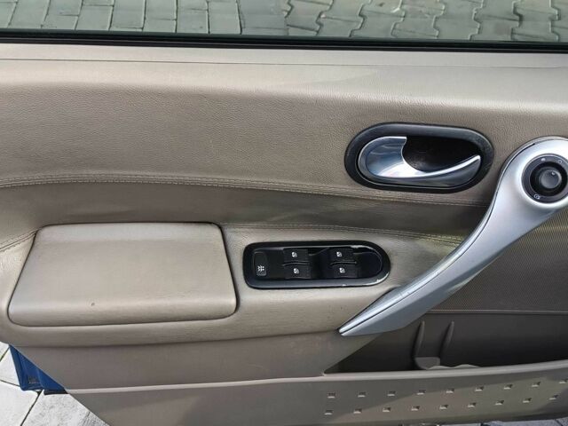 Синий Рено Меган, объемом двигателя 1.9 л и пробегом 404 тыс. км за 3300 $, фото 11 на Automoto.ua