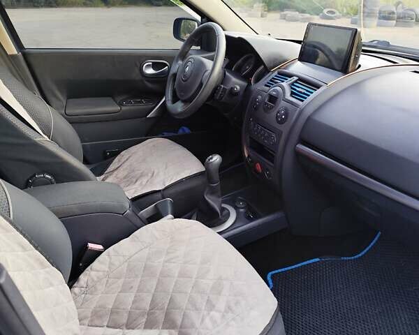 Синий Рено Меган, объемом двигателя 1.6 л и пробегом 155 тыс. км за 4900 $, фото 1 на Automoto.ua