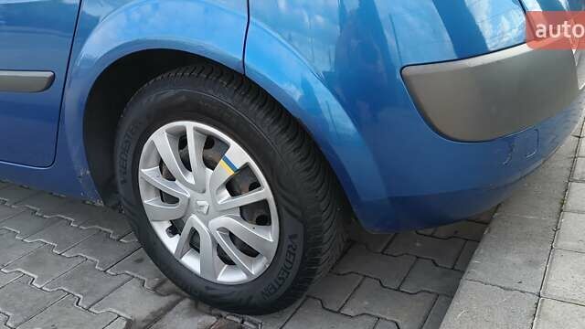 Синій Рено Меган, об'ємом двигуна 1.87 л та пробігом 402 тис. км за 3250 $, фото 6 на Automoto.ua