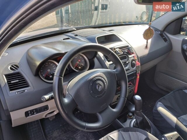 Синій Рено Меган, об'ємом двигуна 1.39 л та пробігом 274 тис. км за 3150 $, фото 4 на Automoto.ua