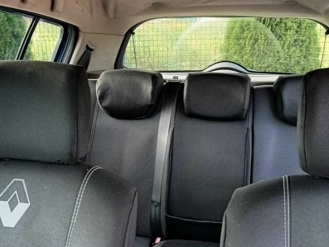 Синій Рено Меган, об'ємом двигуна 1.9 л та пробігом 404 тис. км за 3000 $, фото 10 на Automoto.ua