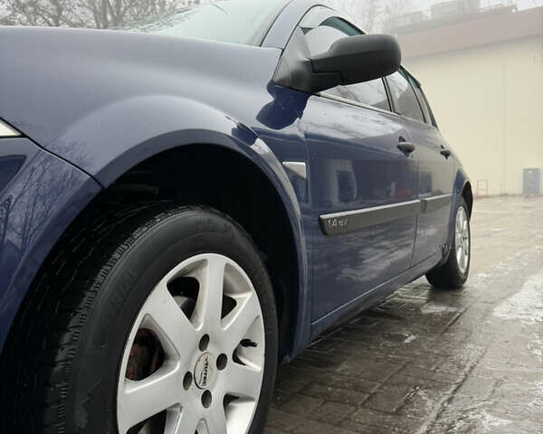 Синий Рено Меган, объемом двигателя 1.4 л и пробегом 270 тыс. км за 3400 $, фото 2 на Automoto.ua