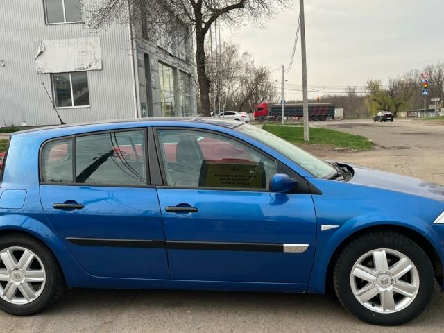 Синій Рено Меган, об'ємом двигуна 2 л та пробігом 175 тис. км за 4500 $, фото 3 на Automoto.ua